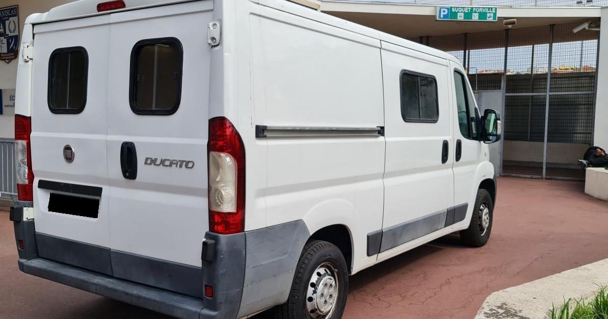 Left hand drive FIAT DUCATO 2.2 MULTIJET 100 FRENCH REG