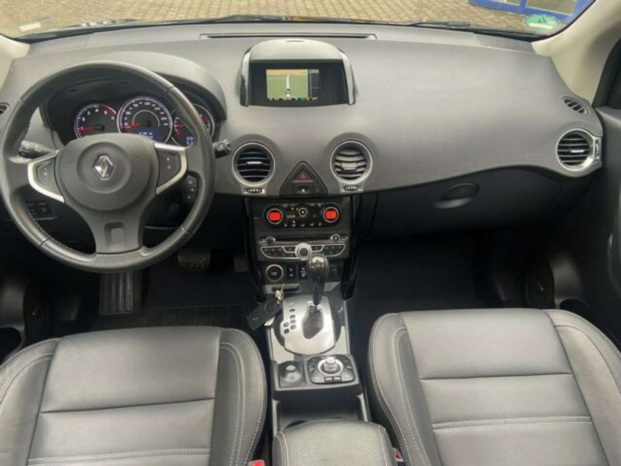 Left hand drive car RENAULT KOLEOS (01/04/2012) - 