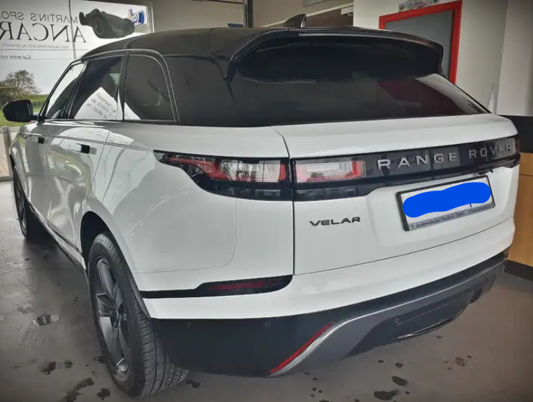 Left hand drive LANDROVER VELAR 2.0L R-Dynamic S AWD