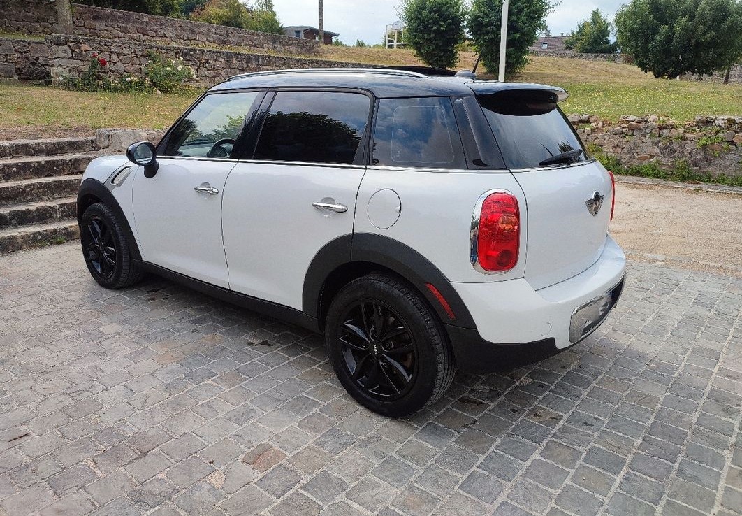 MINI COUNTRYMAN (01/04/2012) - 