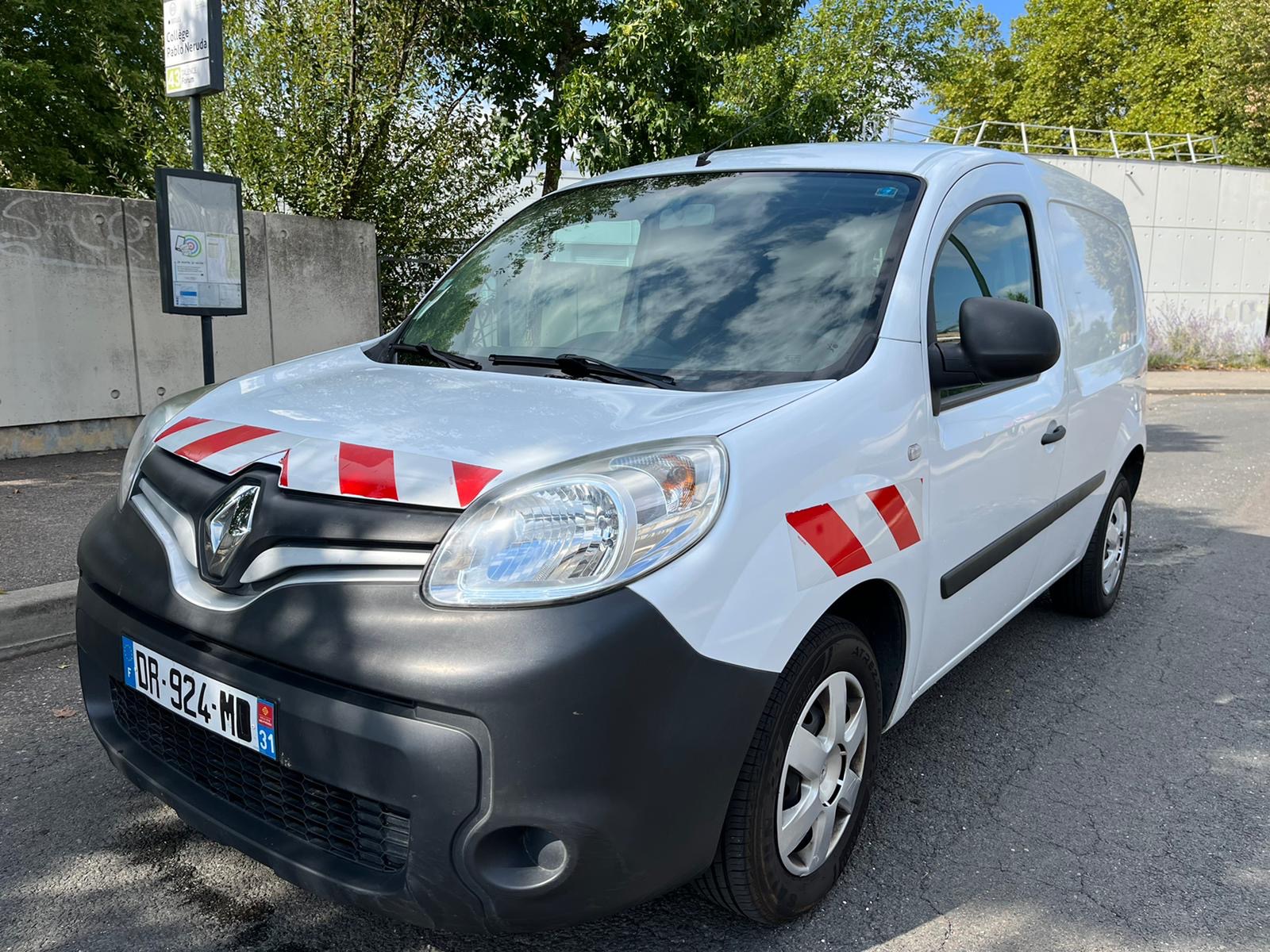 Left hand drive RENAULT KANGOO RENAULT KANGOO FRENCH REG PANEL VAN GRAND CONFORT