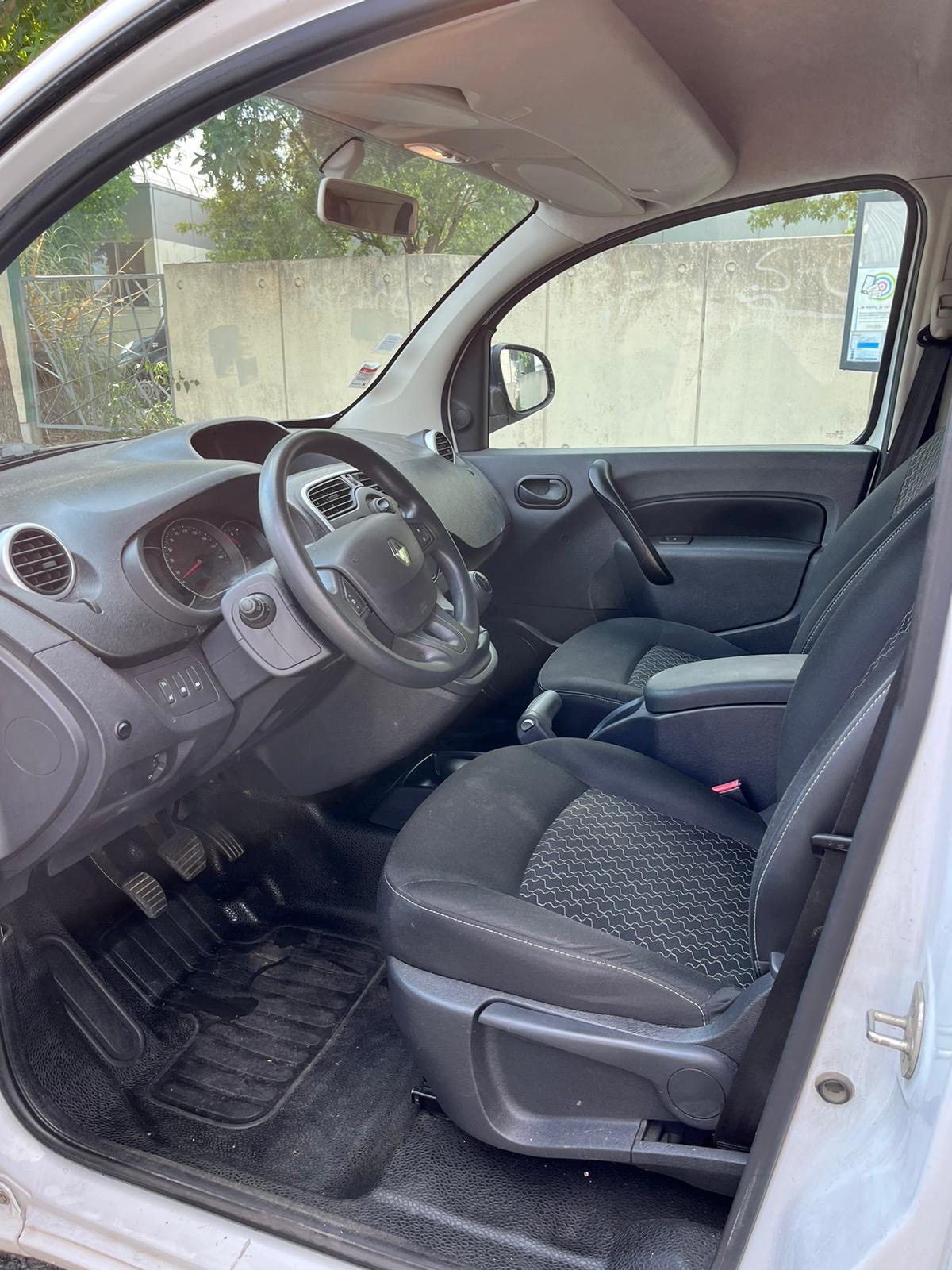 RENAULT KANGOO (01/04/2015) - 