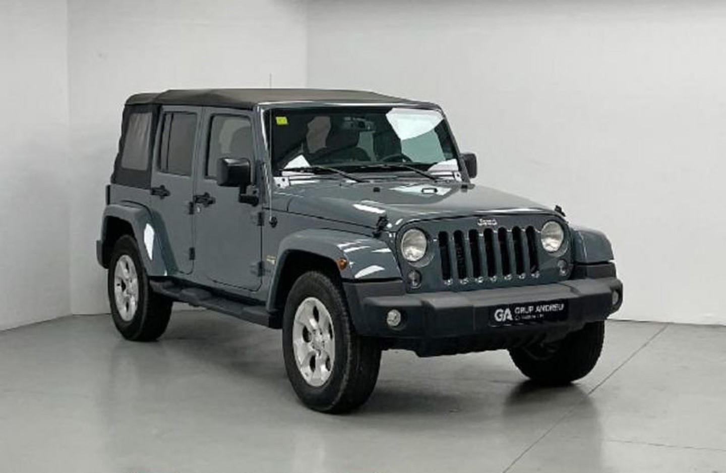 JEEP WRANGLER (01/04/2015) - 