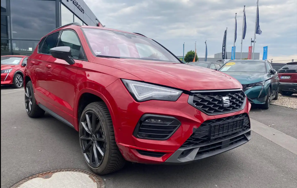 Left hand drive SEAT ATECA 1.5 TSI FR DSG Navi