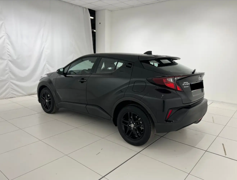 Left hand drive TOYOTA C-HR 1.8 Hybrid Active