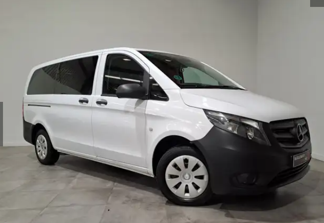 Left hand drive MERCEDES VITO 111 CDI Mixto Extralarga SPANISH REG