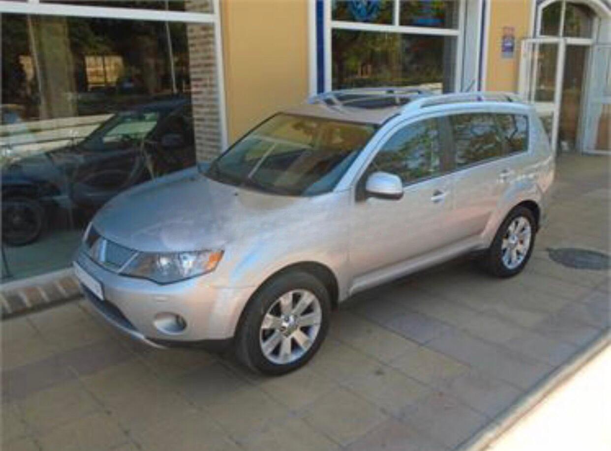 Left hand drive MITSUBISHI OUTLANDER 2.2 DID Kaiteki Plus 7 seats SPANISH REG