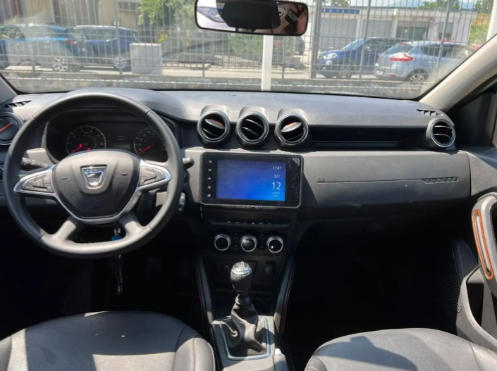 left hand drive DACIA DUSTER (01/06/2022) -  