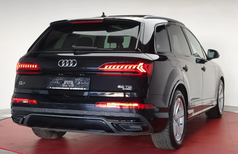 AUDI Q7 (01/02/2022) - 