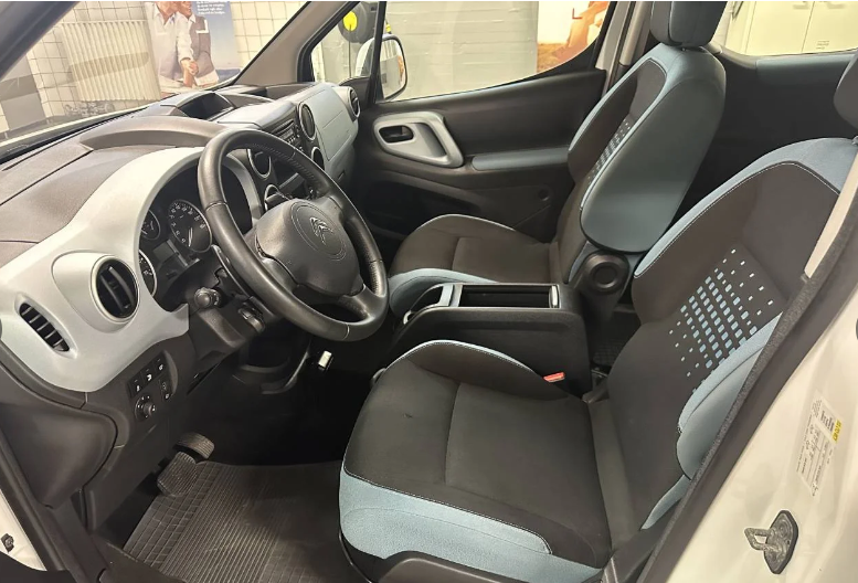 left hand drive CITROEN BERLINGO (01/04/2014) -  