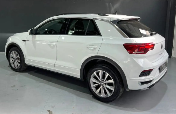 VOLKSWAGEN T-ROC (01/02/2022) - 