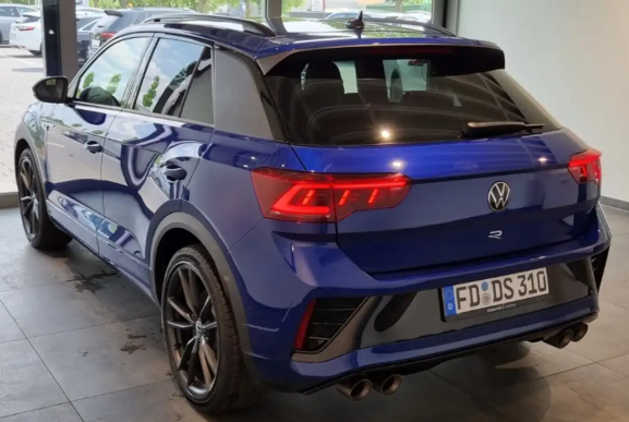 Left hand drive VOLKSWAGEN T-ROC R Performance