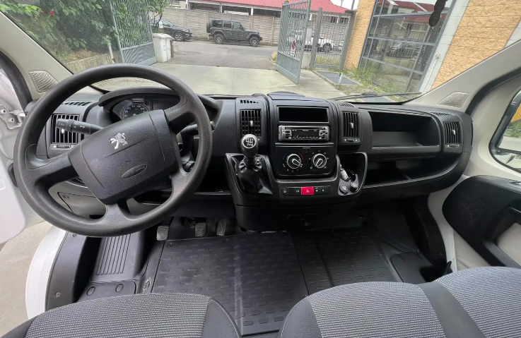 left hand drive PEUGEOT BOXER (01/12/2013) -  