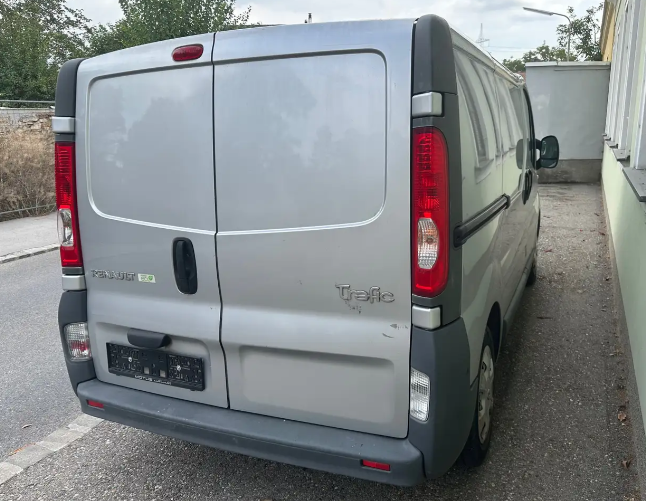 RENAULT TRAFIC (01/03/2013) - 