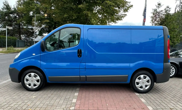 RENAULT TRAFIC (01/10/2014) - 