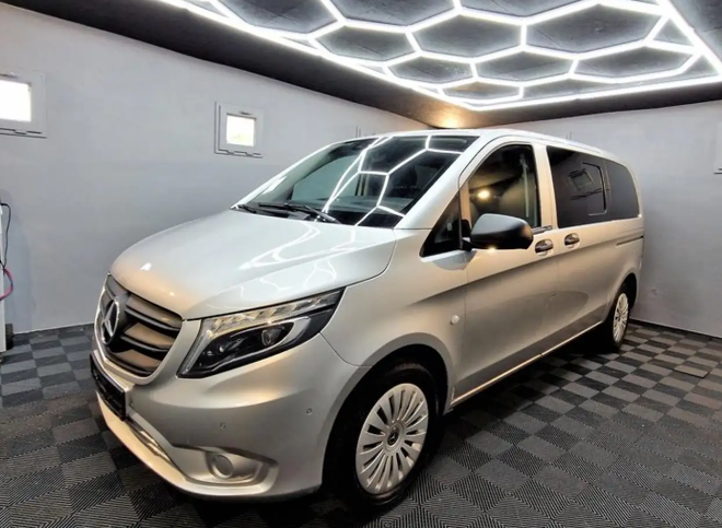 Left hand drive MERCEDES VITO Tourer CDI Pro 4x4