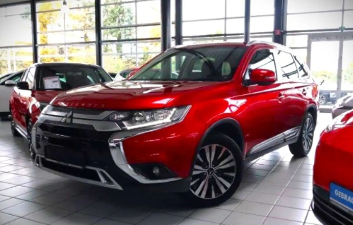 Left hand drive MITSUBISHI OUTLANDER 2WD 2.0