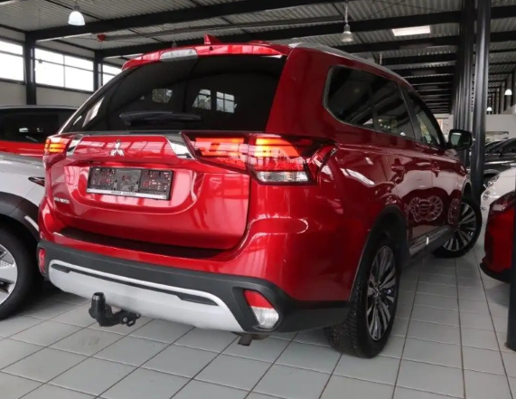 Left hand drive MITSUBISHI OUTLANDER 2WD 2.0