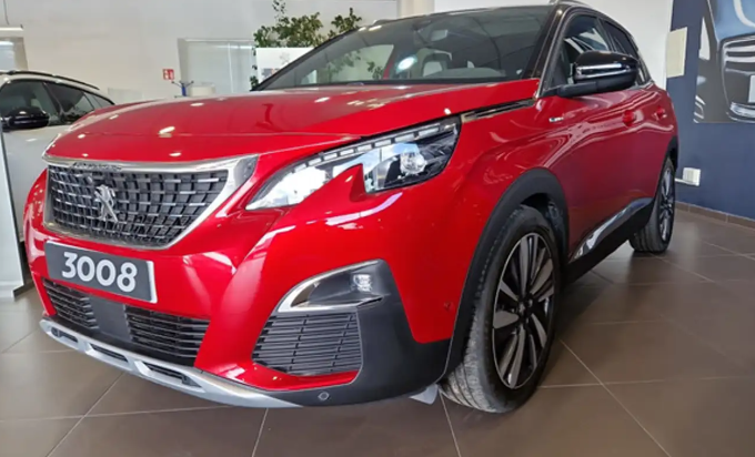 Left hand drive PEUGEOT 3008 300 GT e-EAT8