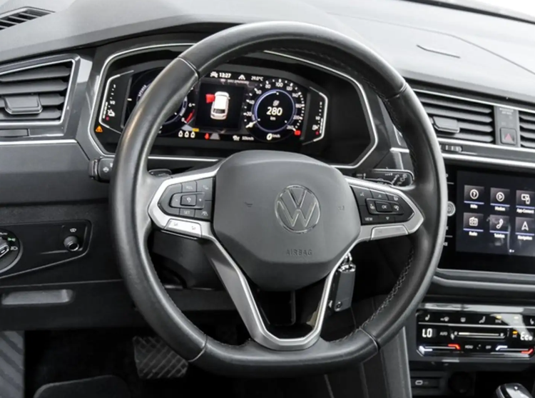 left hand drive VOLKSWAGEN TIGUAN (01/05/2021) -  