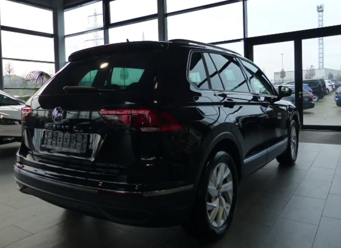 VOLKSWAGEN TIGUAN (01/11/2022) - 