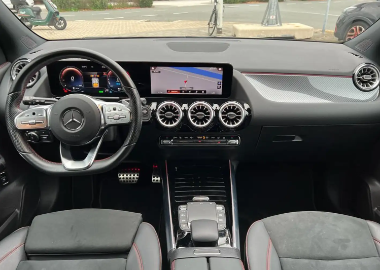 MERCEDES GLA (01/03/2022) - 