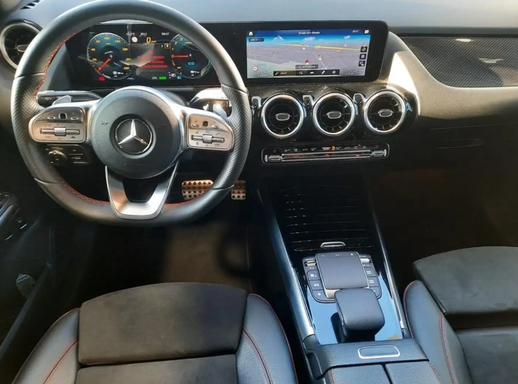 MERCEDES GLA (01/11/2020) - 