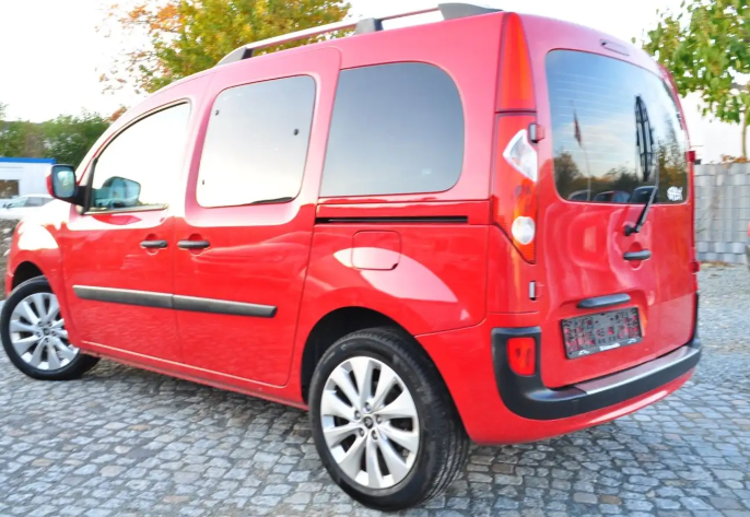 RENAULT KANGOO (01/04/2012) - 