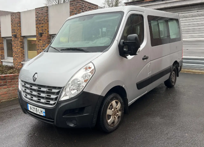 Left hand drive RENAULT MASTER dCi 125 FAP L1H1