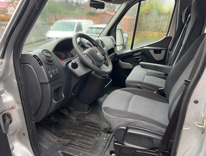 left hand drive RENAULT MASTER (01/11/2013) -  