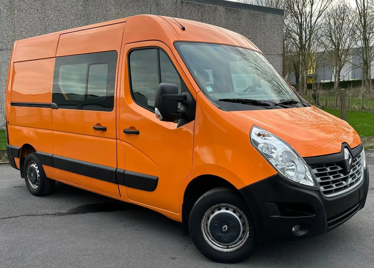 Left hand drive RENAULT MASTER Double cab