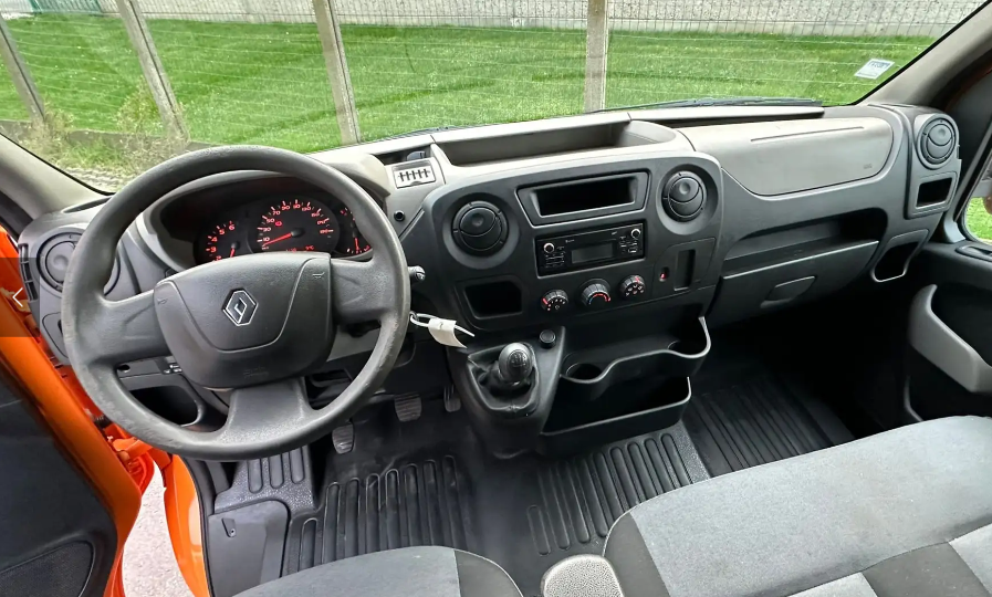 RENAULT MASTER (01/05/2015) - 