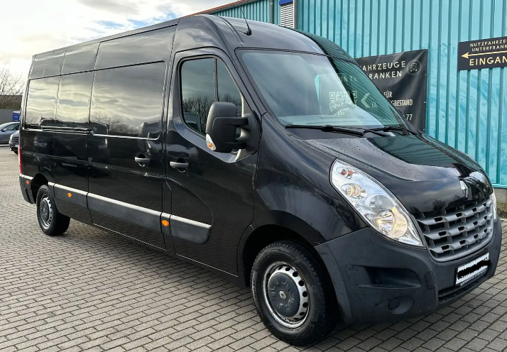 Left hand drive RENAULT MASTER 2.3dCi 150 L3H2