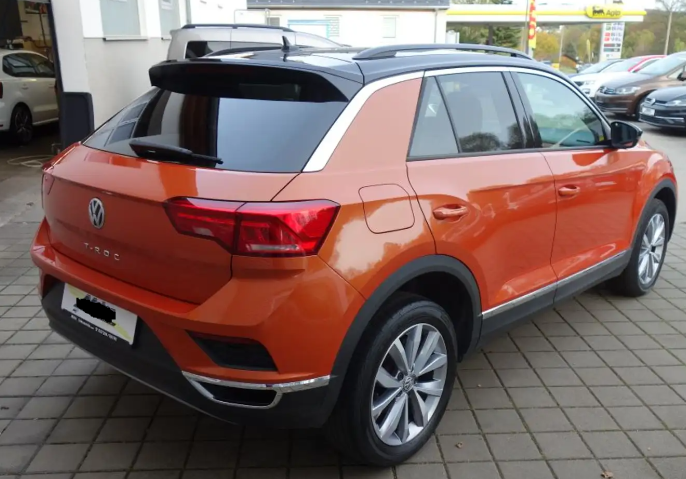 Left hand drive VOLKSWAGEN T-ROC TDI DSG 17