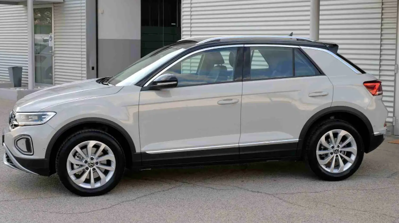 VOLKSWAGEN T-ROC (01/10/2022) - 