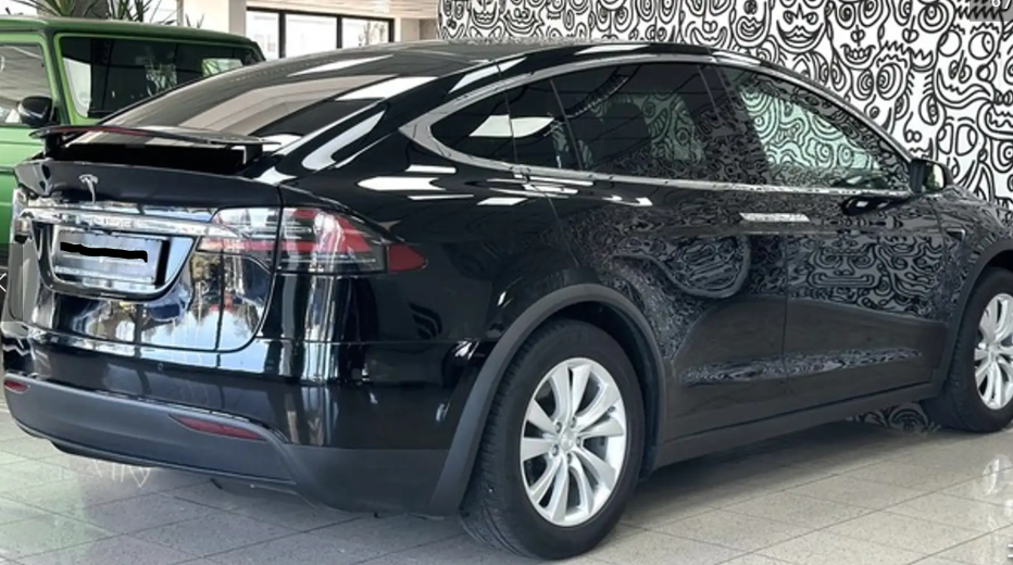 Left hand drive TESLA Model X Model X 90D PERFORMANCE