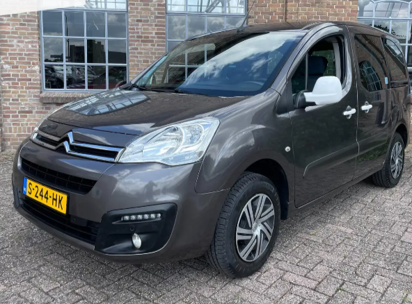 Left hand drive CITROEN BERLINGO Berlingo E-Feel Full Electric