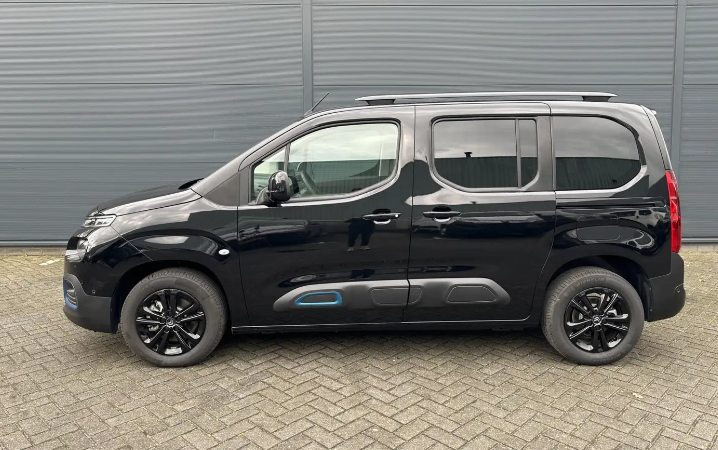 Left hand drive CITROEN BERLINGO E-Berlingo Shine