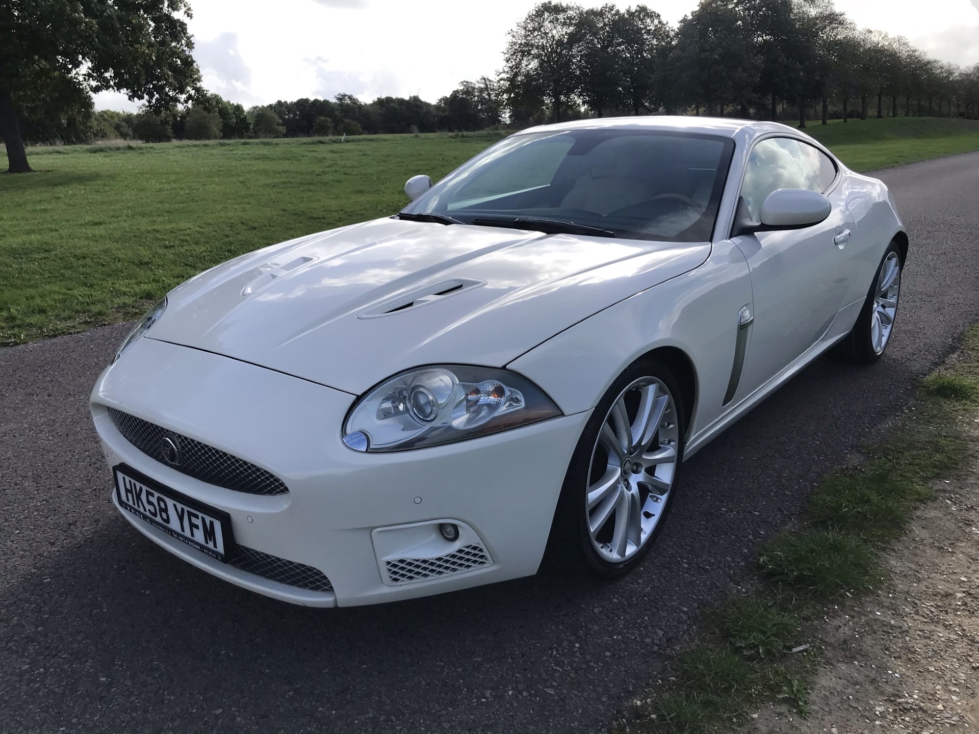 lhd JAGUAR XKR (01/01/2009) - 