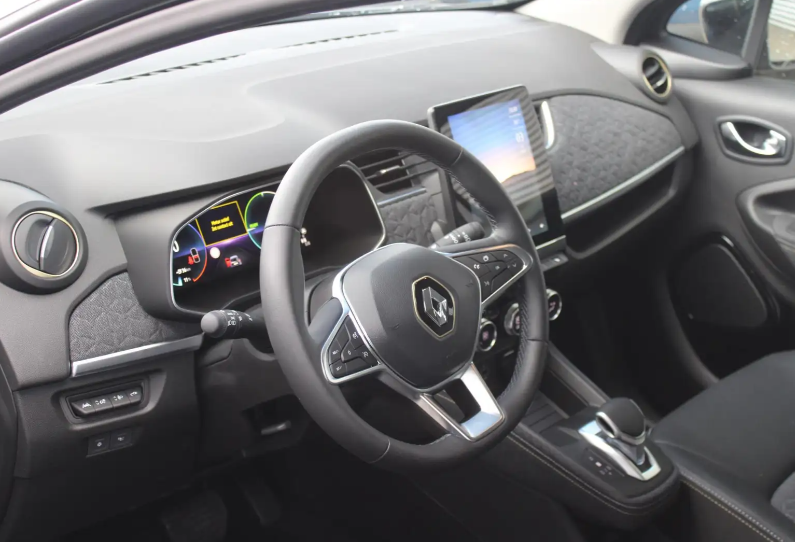 lhd car RENAULT ZOE (01/02/2023) - 