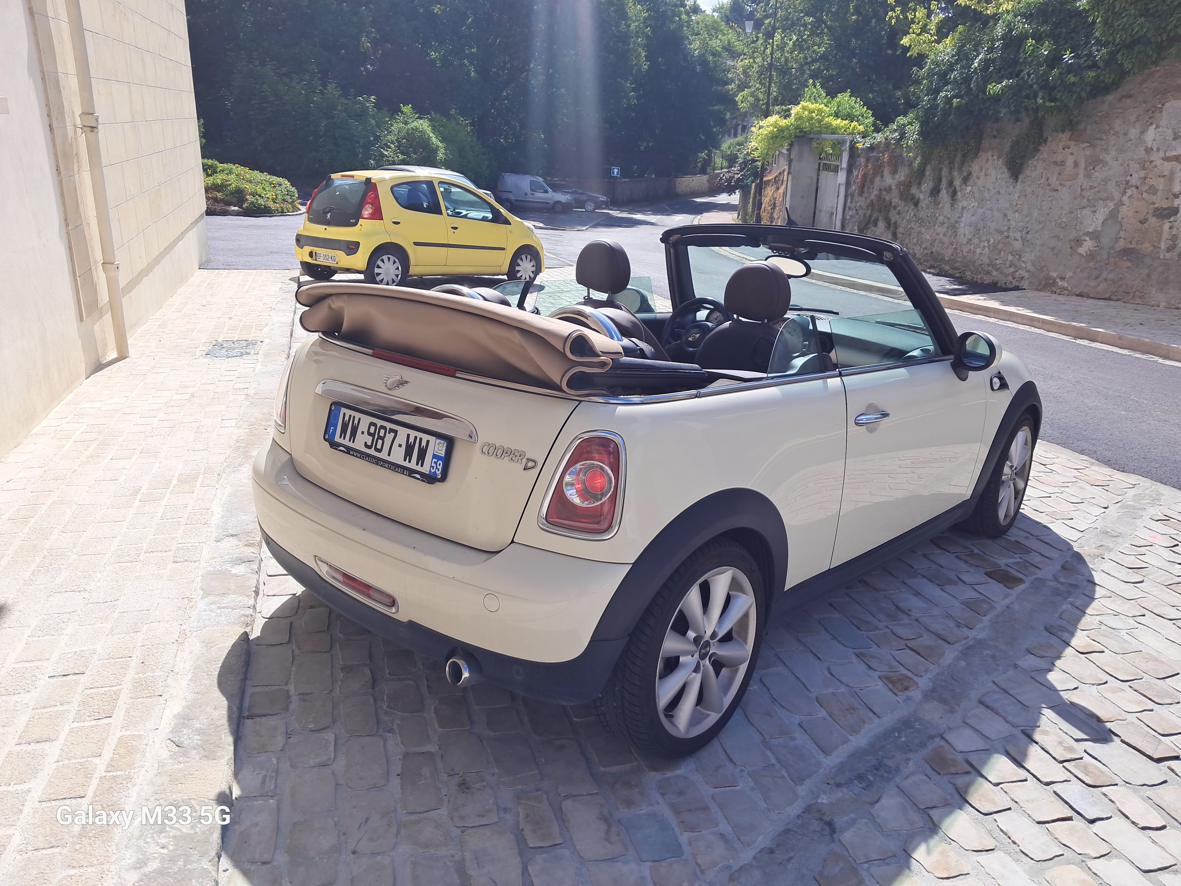 Left hand drive MINI COOPER CABRIOLET 1.5D 