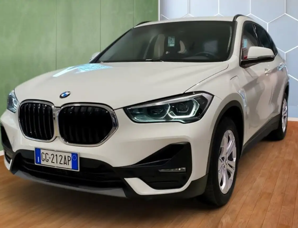 Left hand drive BMW X1 xdrive25e Business Advantage