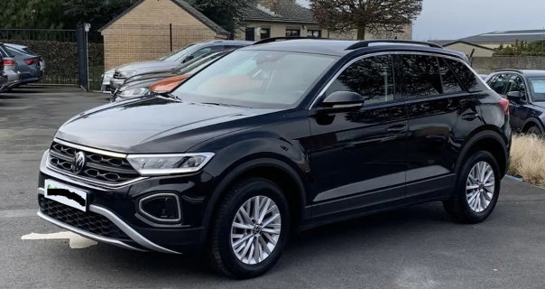 Left hand drive VOLKSWAGEN T-ROC Life 1.0 l TSI GPF 81 kW