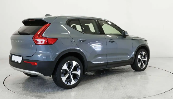 Left hand drive VOLVO XC40 XC40 B3 