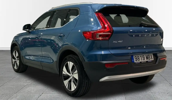 Left hand drive VOLVO XC40 T4 Recharge Core Aut