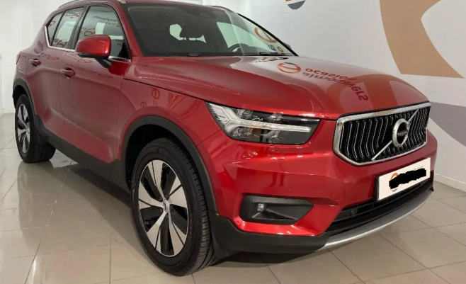 Left hand drive VOLVO XC40 1.5 T4 DCT Spanish reg