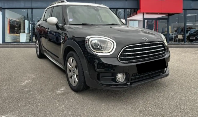 Left hand drive MINI COUNTRYMAN COOPER 136CH CHILE BVA FR