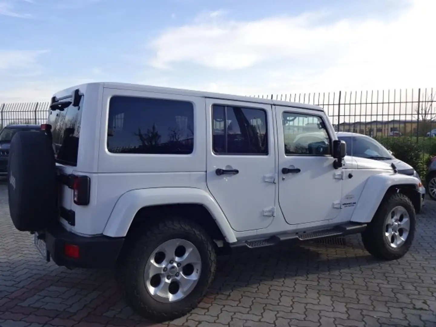 Left hand drive JEEP WRANGLER Unlimited 2.8 CRD Sahara