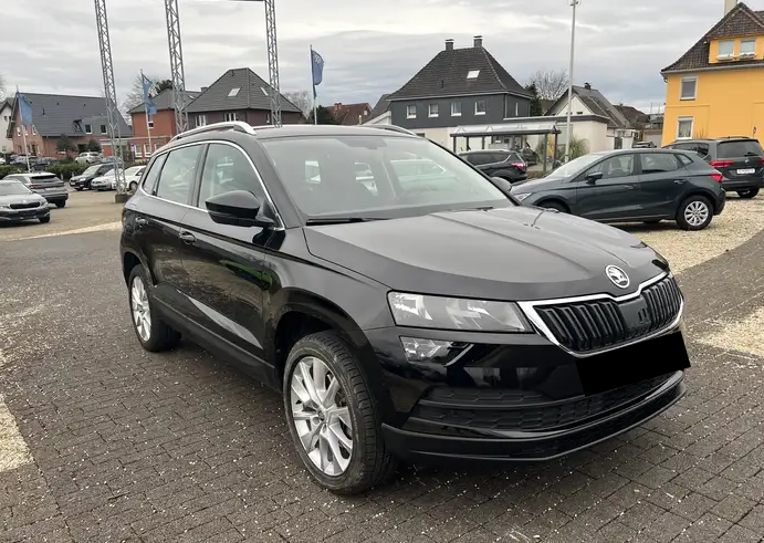 Left hand drive SKODA KAROQ Style DSG Smart-Link