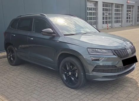 Left hand drive SKODA KAROQ 1.6 TDI Greentech 115hp DSG-7 Sportline Business